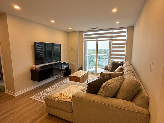 2nd image of 33 Cox Blvd Unit 1618