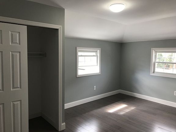 4th image of 10434 197th St