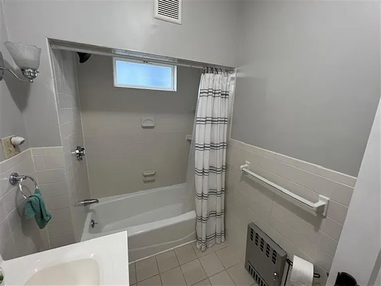 78 Powder House Blvd — Photo 17