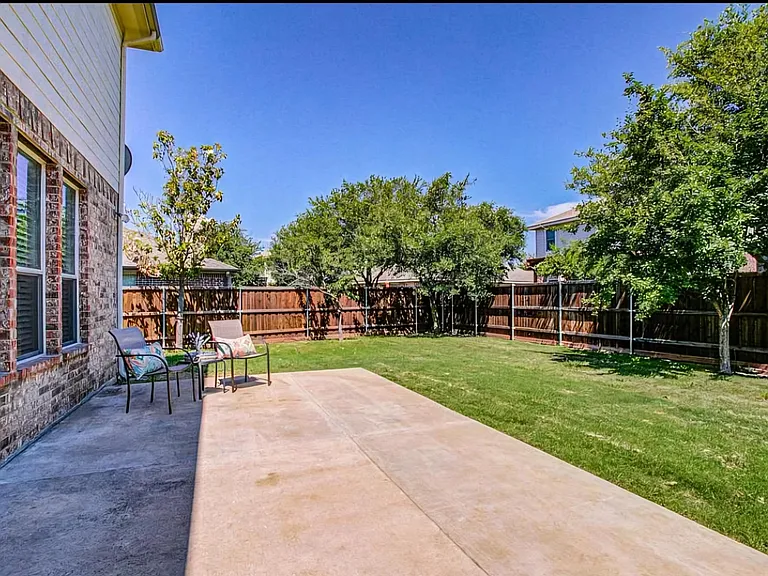 1208 Shamrock Dr — Photo 27