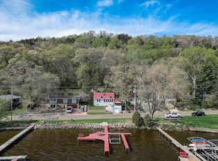 W10776 Tipperary Rd, Poynette, WI 53955