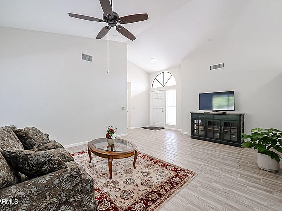 4th image of 9802 W MENADOTA Drive