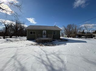 325 N Monroe St, Fullerton, ND 58441