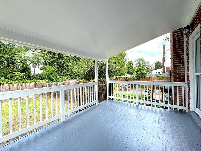 5700 Fenwick Dr — Photo 14