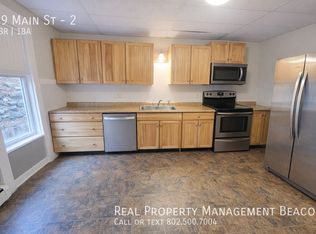 49 Main St APT 2, Sunapee, NH 03782