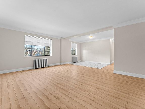3rd image of 5545 Wellesley Ave APT 4