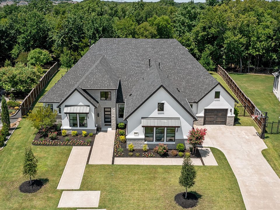 1st image of 931 Cliff Creek Dr