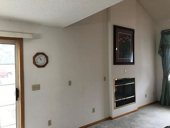3rd image of 1845 Donegal Dr APT 6
