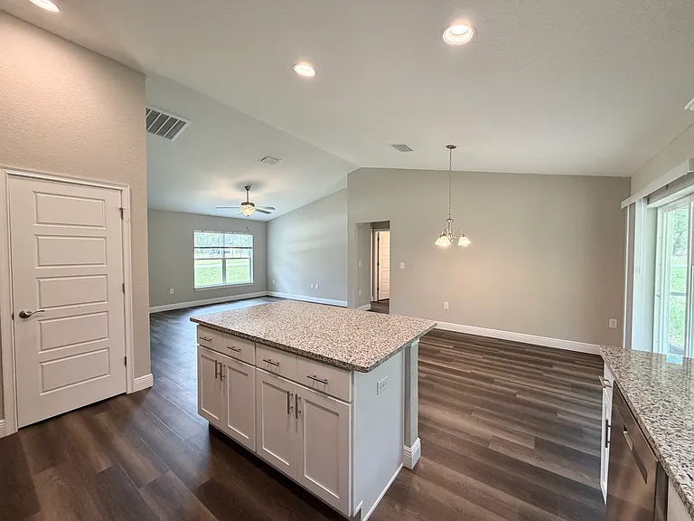 8138 N Dyke Way — Photo 13