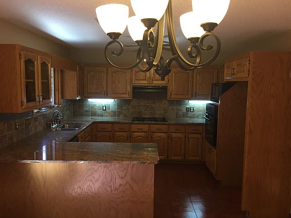 Kitchen 12'x11'
