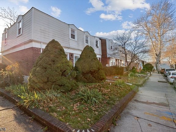 2nd image of 311 Stevens Ave