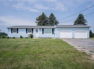 2573 Wiedrick Rd, Walworth, NY 14568