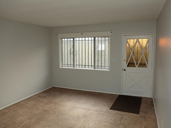 4th image of 4515 1/2 Santa Ana St
