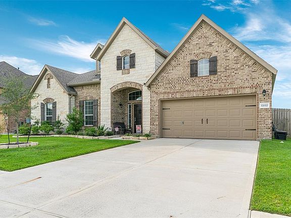 2nd image of 12022 Obsidian Ln
