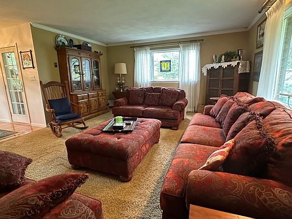 3rd image of 5190 Ash Dr