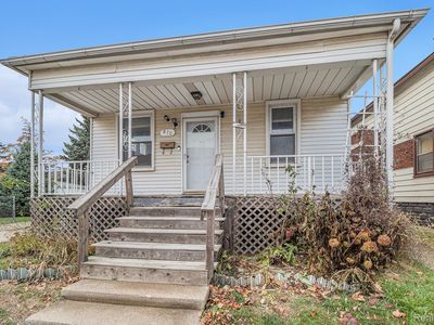 870 4th St, Wyandotte, MI, 48192