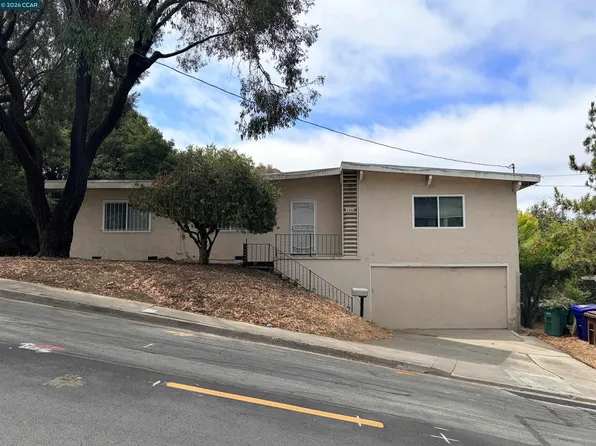 5482 Morrow Dr, San Pablo, CA 94806