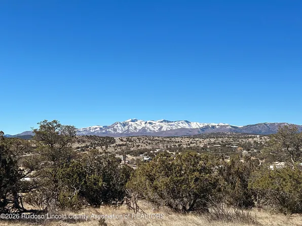 109 Crest View Rd, Capitan, NM 88316