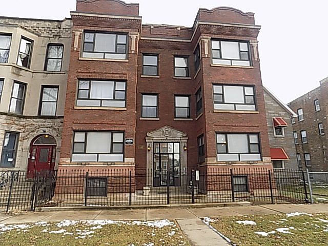 1st image of 4817 S Prairie Ave APT 3N