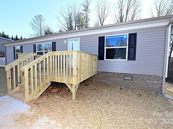 3rd image of 3789 Sagebrush Dr