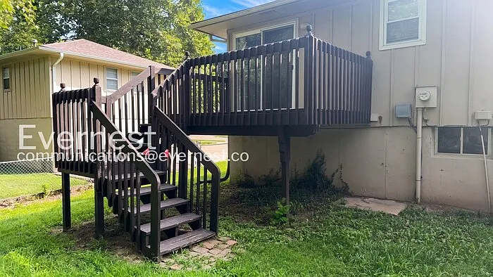 1821 S Speas Dr — Photo 23