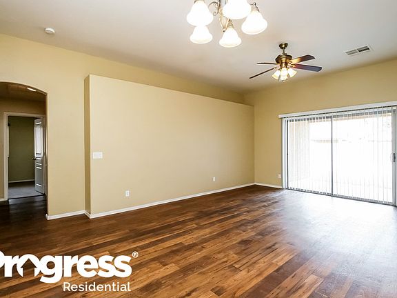 3rd image of 9934 W Wood St