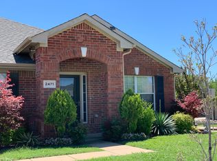 2471 Rio Grande Dr, Grand Prairie, TX 75052