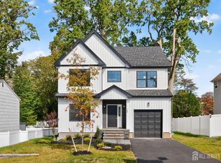 128 Trento St, Iselin, NJ 08830