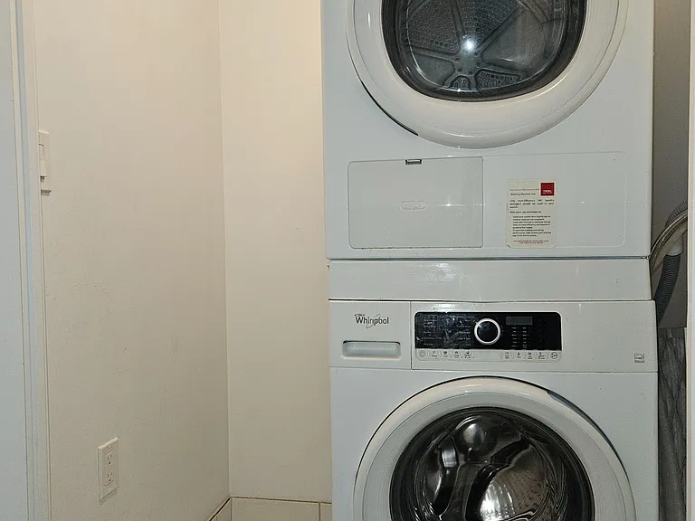 275 Village Green Sq #316 — Photo 12