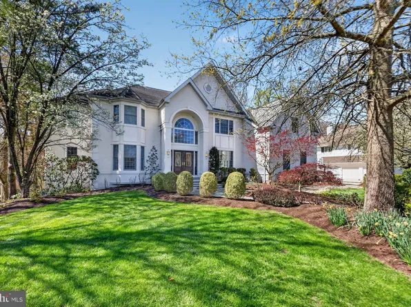 50 Cameo Dr, Cherry Hill, NJ 08003