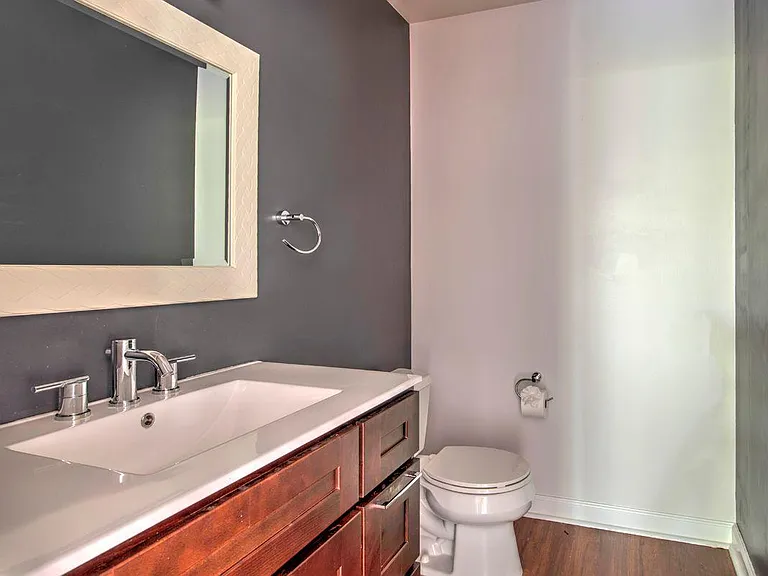 20 Tower Hill Dr #20 — Photo 14