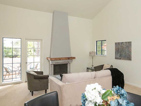 3rd image of 10268 Danube Dr
