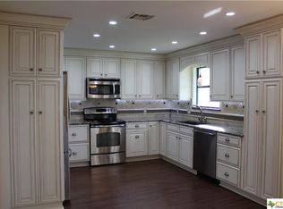 212 Kirkwall St, Victoria, TX 77904