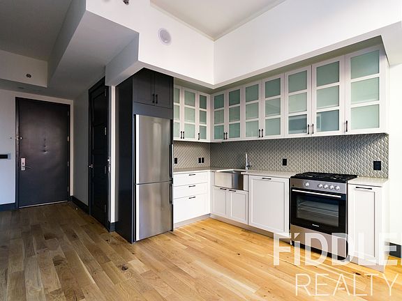 4th image of 10 Montieth St APT 509