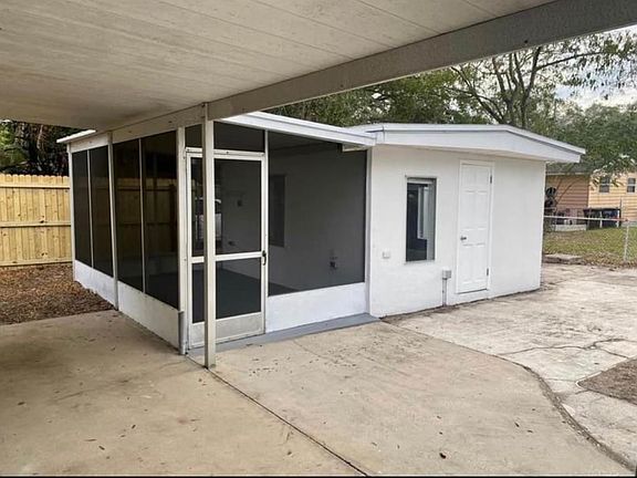 4th image of 1504 Tilley Ave