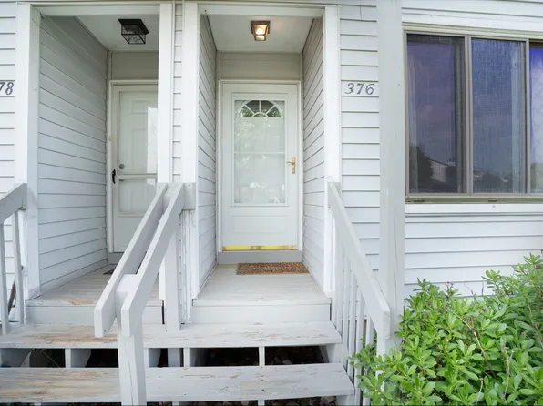 376 Cypress Road #376, Newington, CT 06111