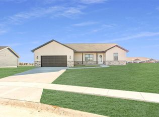136 Bay Meadow Cir, Moro, IL 62067
