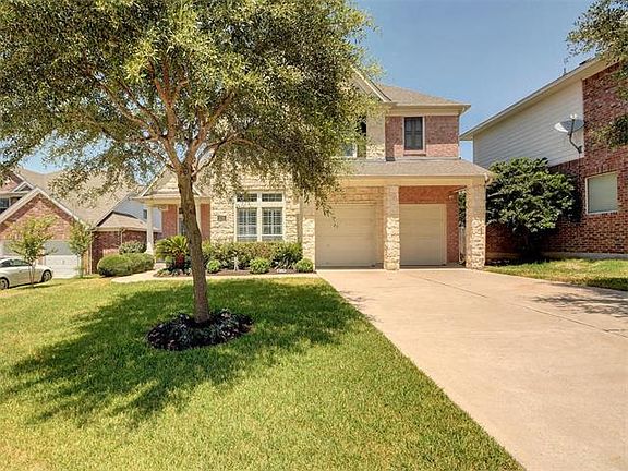 3rd image of 1216 Augusta Bend Dr