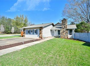 101 Garden Ct, Easley, SC 29642