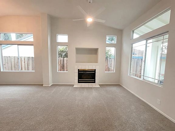 5th image of 118 Austin Dr