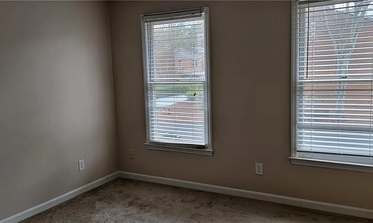 4131 Quincey Ln — Photo 9
