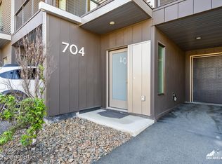 704 Top Rail Ln #C3, Anchorage, AK 99501