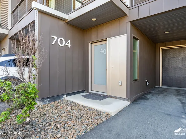 704 Top Rail Ln #C3, Anchorage, AK 99501