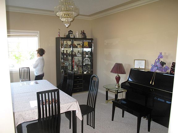 5th image of 25 Kingsbury Cres