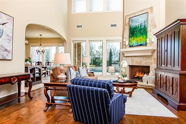 1st image of 12185 Winding Hollow Ln
