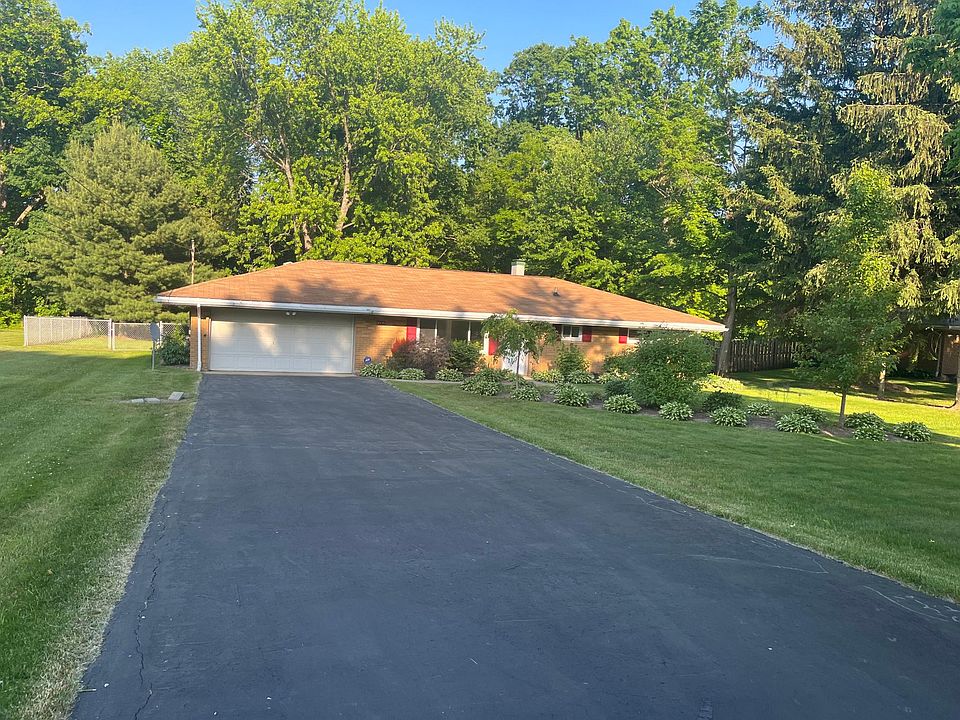 1st image of 9325 Brookdale Ln