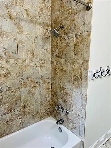 851 Pontalba St — Photo 16