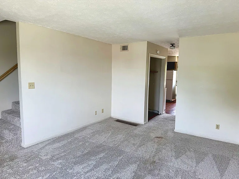 102 Northwood Rd #2 — Photo 3