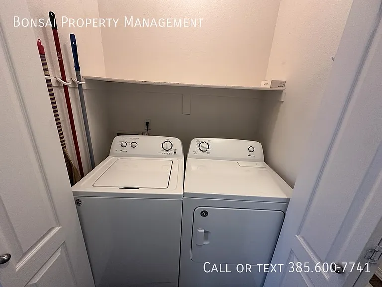 3854 W Garonne Ave — Photo 8
