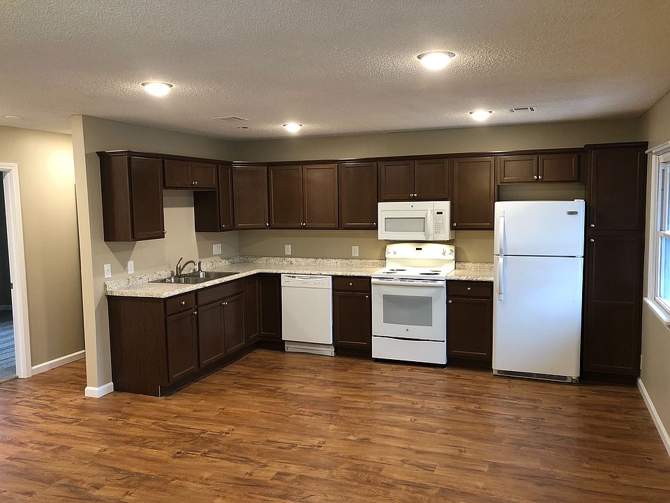 1st image of 651 Uppermill Hgts Dr #C6